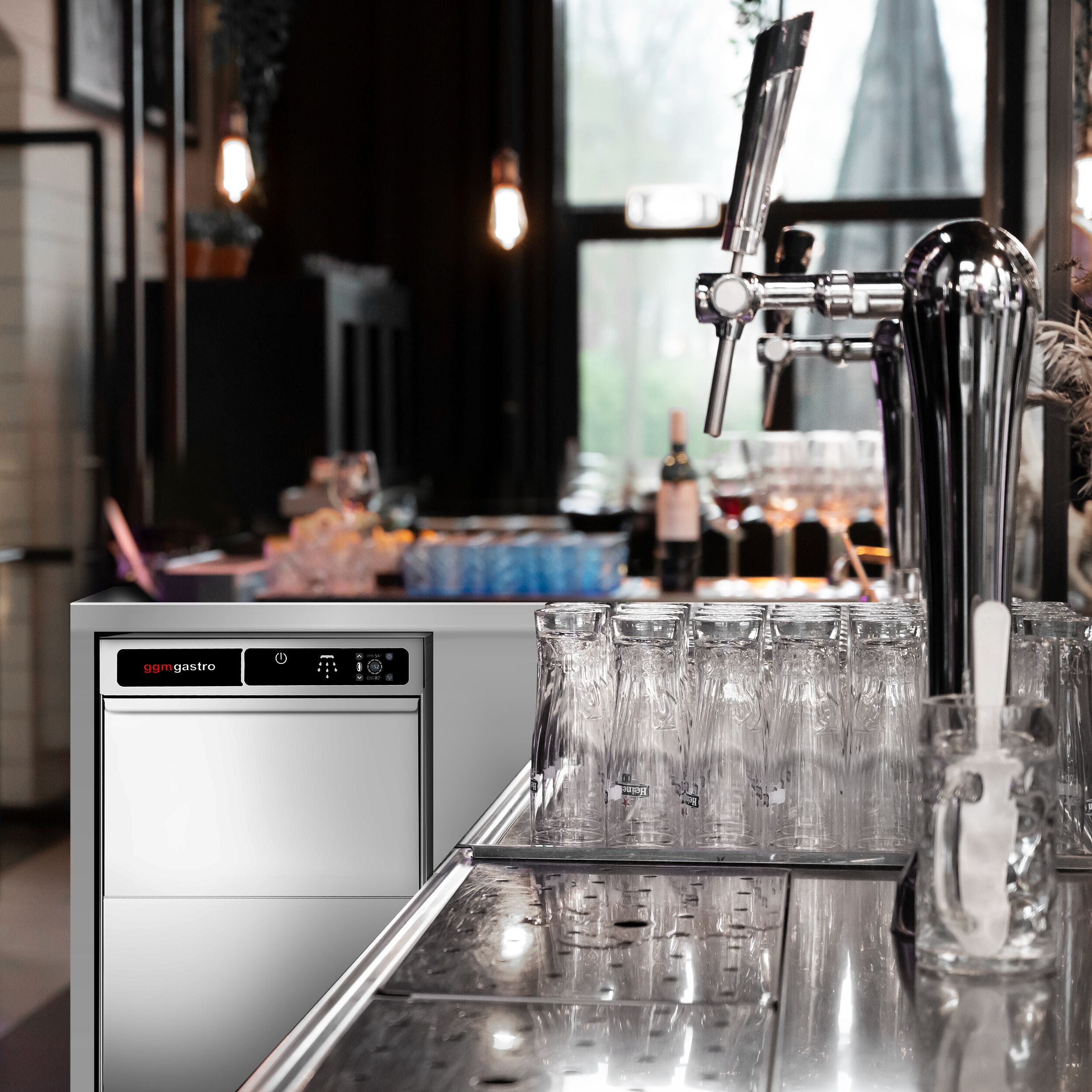 Cup washing machine- 3,30 kW - detergent, shine & evacuation pump