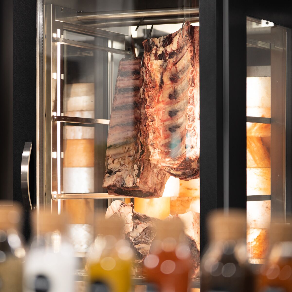 Meat Matting Cabinet 0.59 m - 1 Glass Door - Black